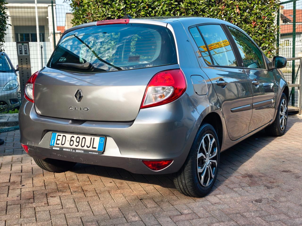 Renault Clio 1.2 75CV 5 porte – Solo 89.000 km – OK NEOPATENTATI