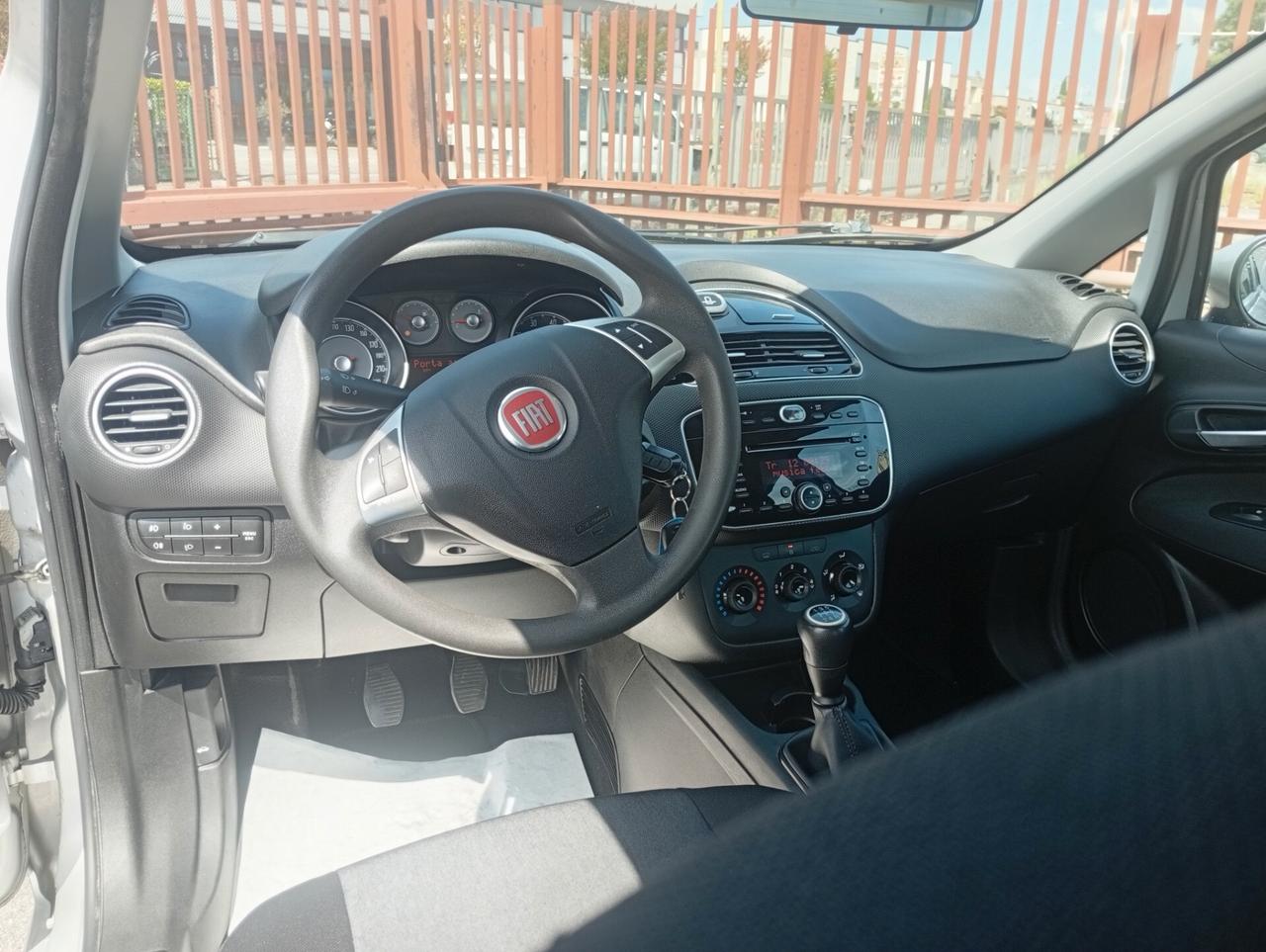 Fiat Punto 1.3 MJT II 75 CV 5 porte NEOPATENTATI OK