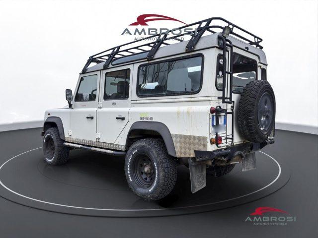 LAND ROVER Defender 110 2.5 Td5 cat Station Wagon SE - AUTOCARRO N1