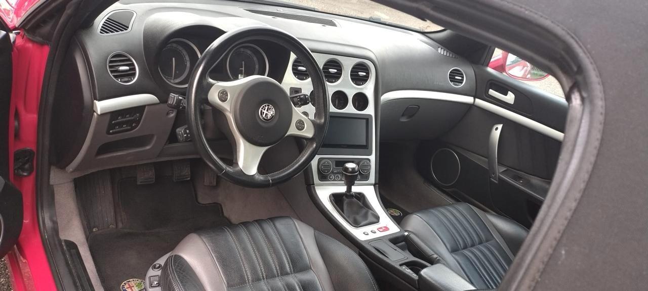 Alfa Romeo Spider 3200 V6