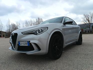 Alfa Romeo Stelvio 2.9 Bi-Turbo V6 510 CV AT8 Quadrifoglio