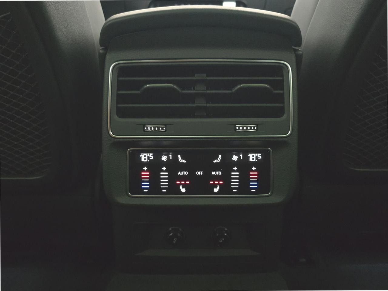 Audi Q8 50 3.0 tdi mhev s line edition quattro tiptronic