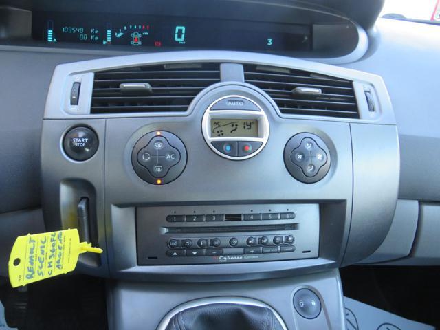 RENAULT Scenic 1.6 16V Confort Dynamique