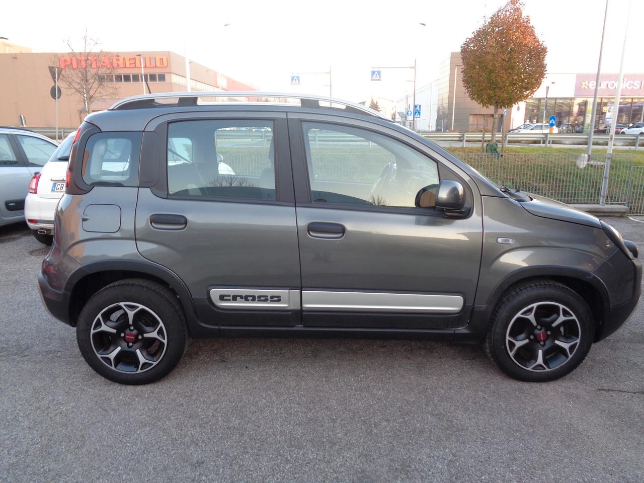 Fiat Panda 1.0 FireFly S&S Hybrid City Cross