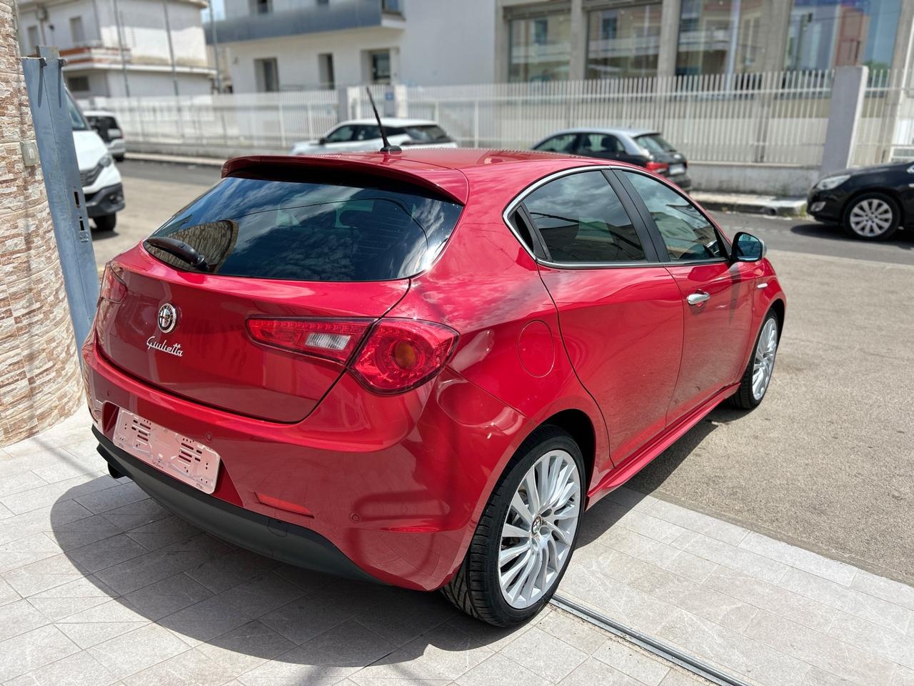 Alfa Romeo Giulietta 1.6 120 CV-2016-NAVI-PELLE TOTALE