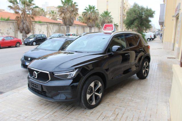 VOLVO XC40 B3 automatico Core-PRONTA CONSEGNA