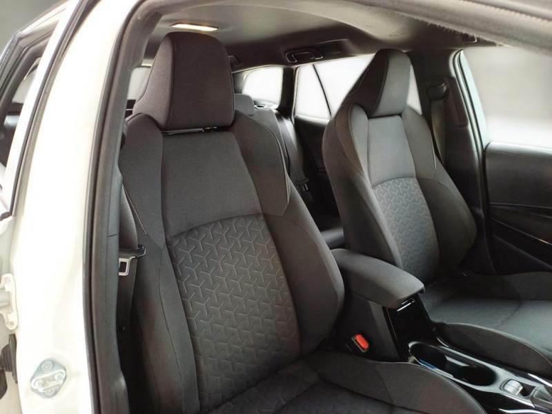 TOYOTA COROLLA TS 1.8 Hybrid Business WAGON