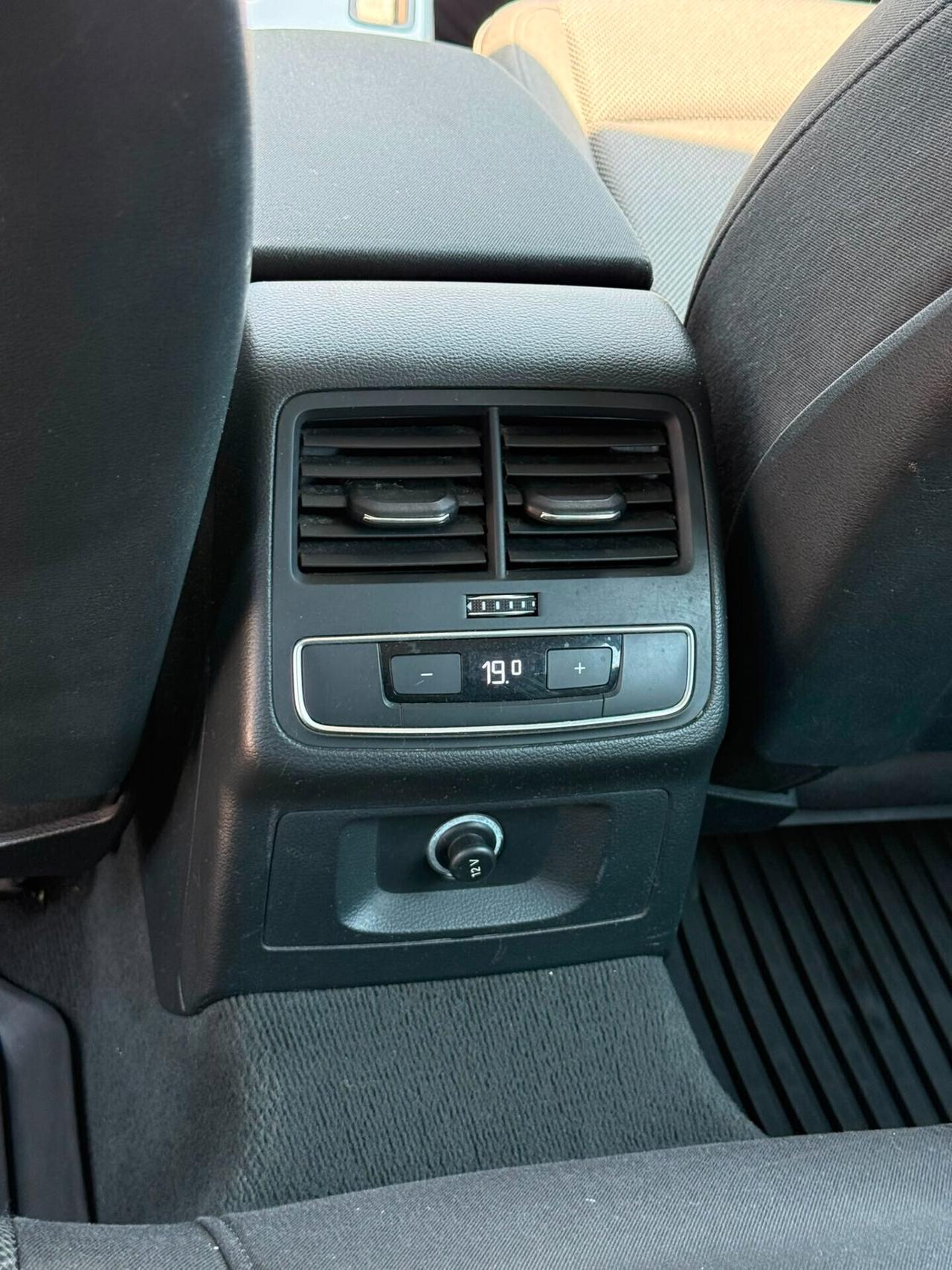 Audi A4 Avant 2.0 TDI 150 CV ultra S tronic