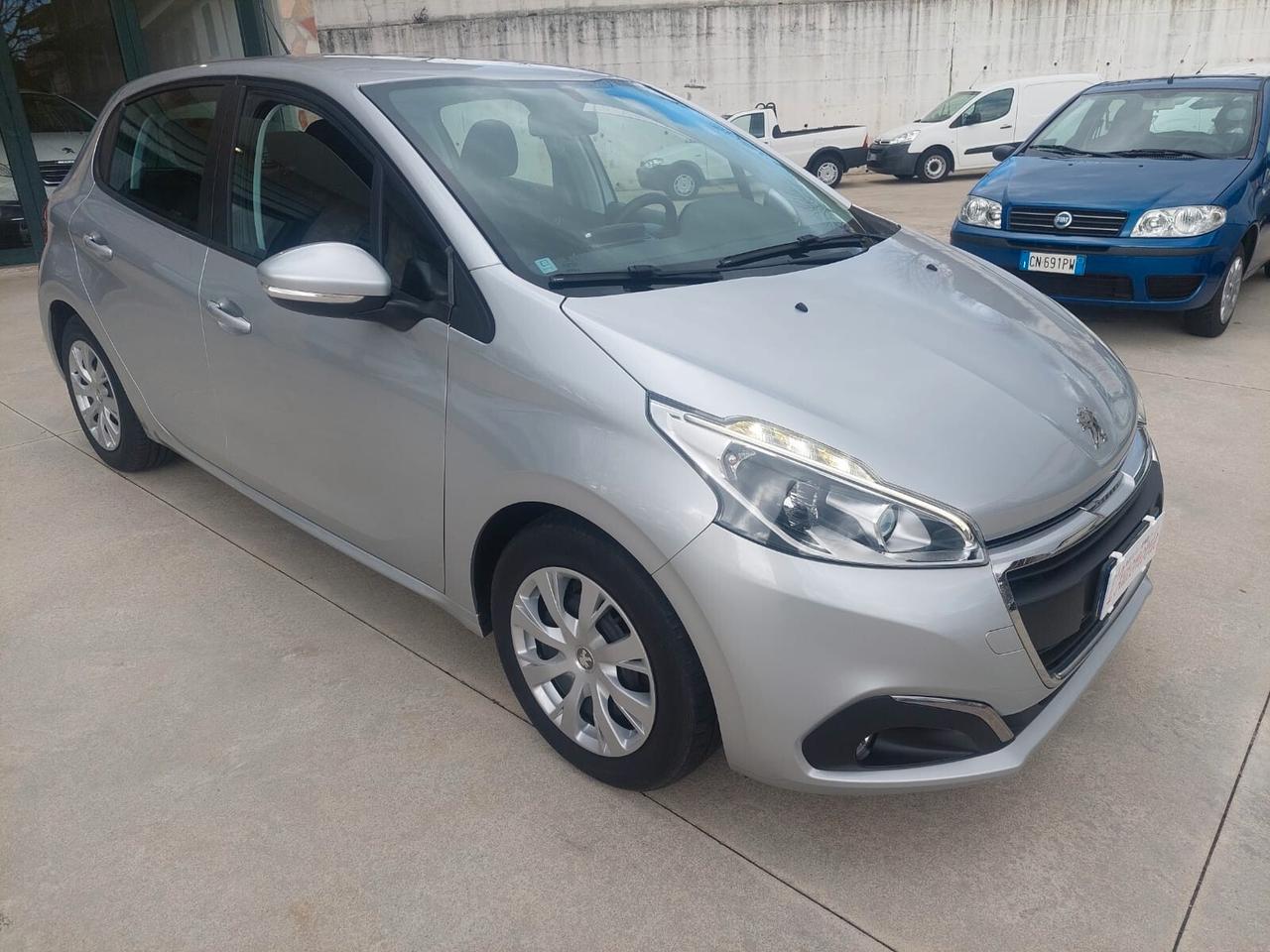 Peugeot 208 BlueHDi 75 S&S 5 porte Active