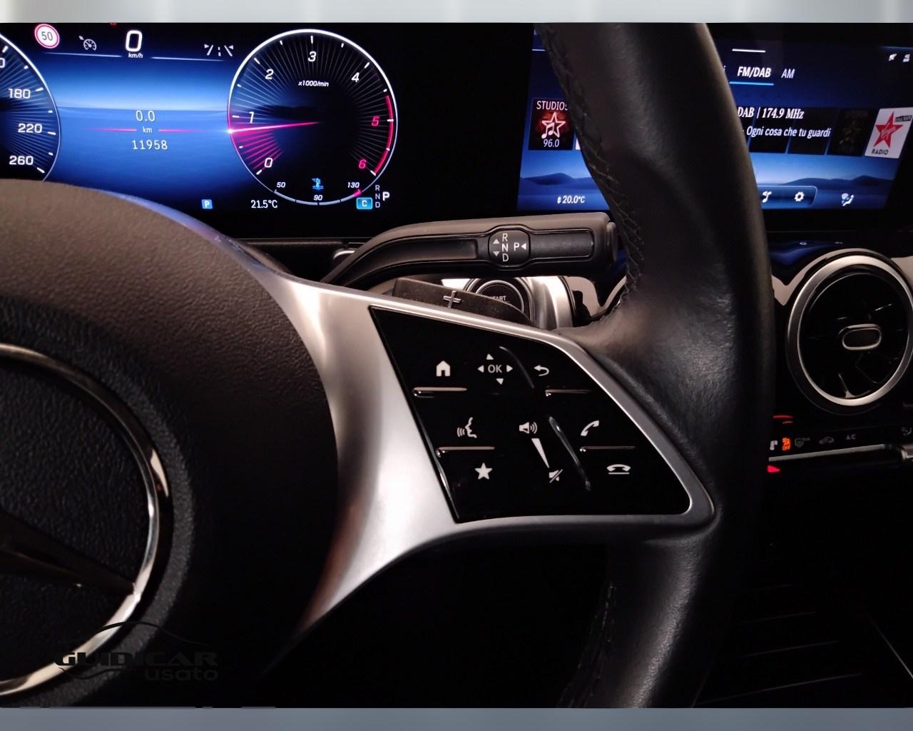 Mercedes-Benz GLB - X247 2023 - GLB 180 d Progressive Advanced auto