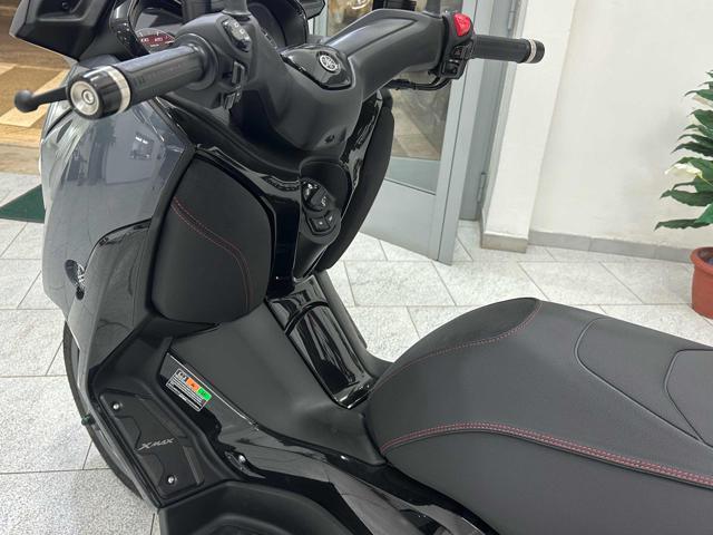 YAMAHA X-MAX 300 Tech