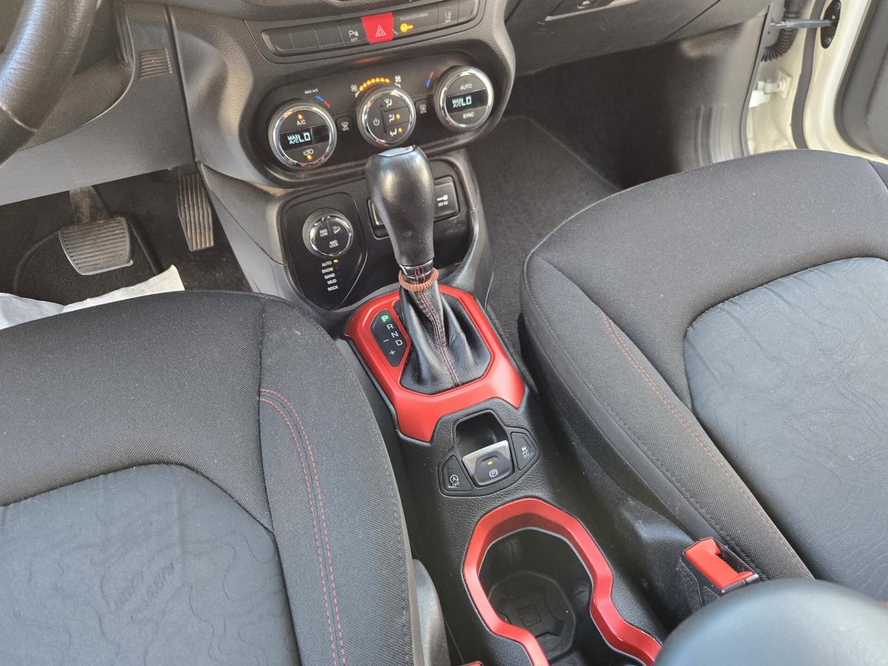 Jeep Renegade 2.0 Mjt 170CV 4WD Low Trailhawk