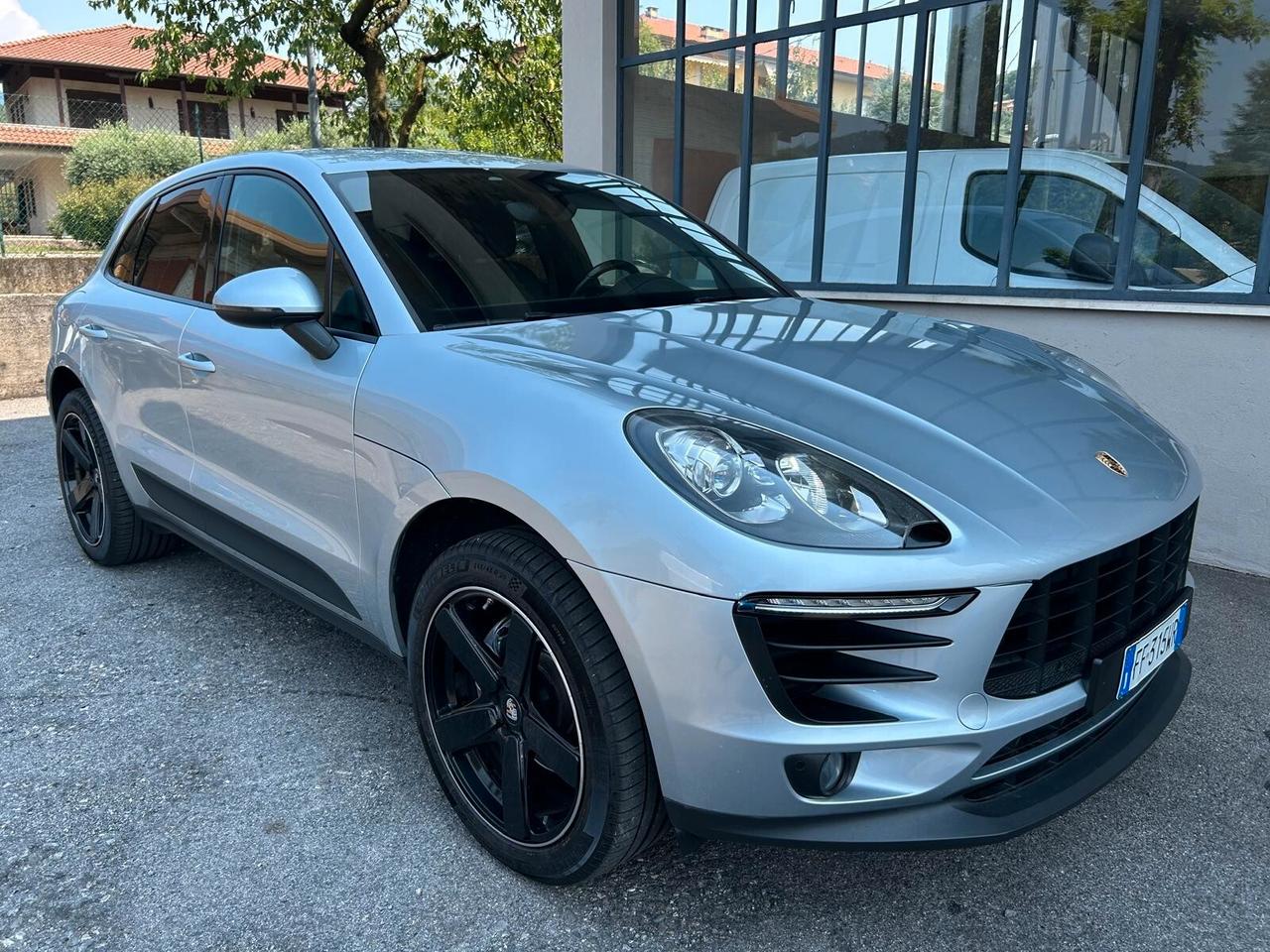 PORSCHE Macan 2.0 Benzina 252 CV KW 185