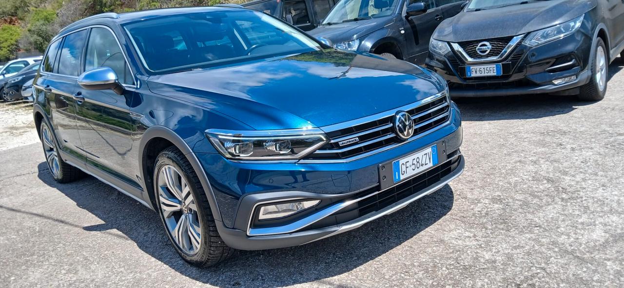 Volkswagen Passat Alltrack 2.0 TDI 200 CV 4MOTION DSG - 2021