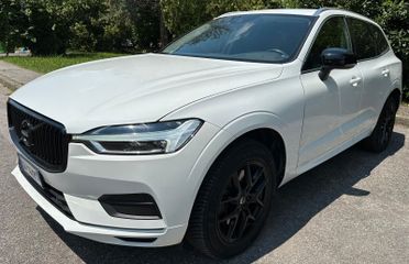 Volvo XC 60 XC60 B5 (d) AWD Geartronic Momentum Pro Dark