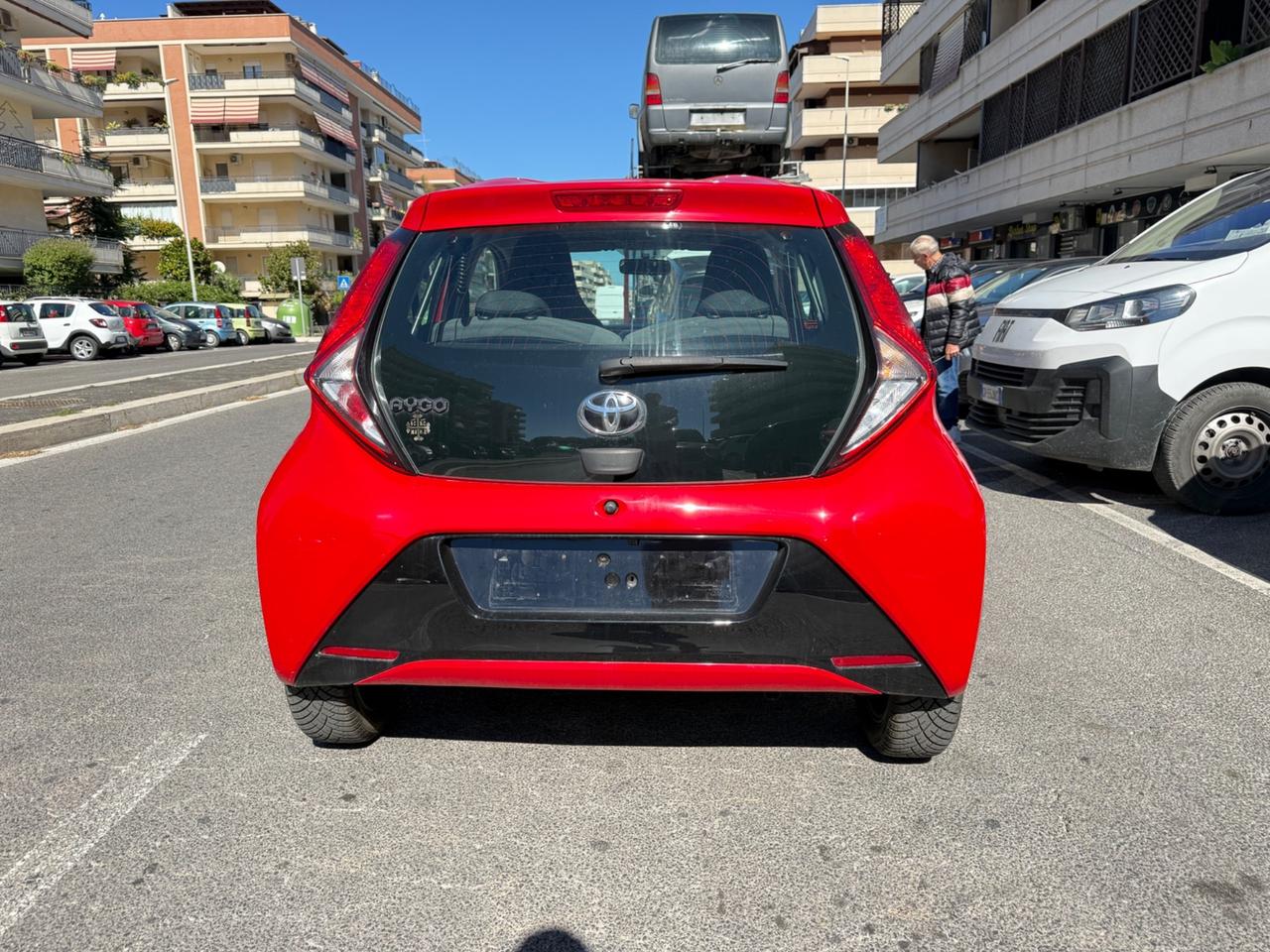 Toyota Aygo 1.0 VVT-i 72 CV 5 porte x-play MMT LED NAVI KAMERA PDC BLUETOOTH CERCHI 16