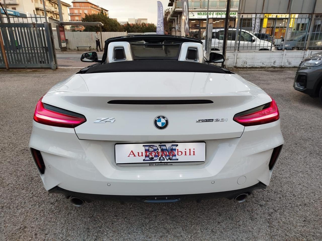 BMW Z4 SDRIVE20i MSPORT