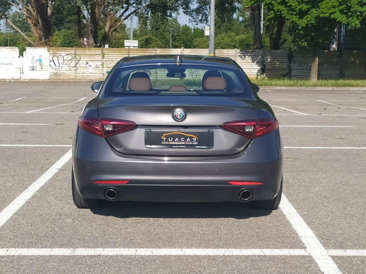 Alfa Romeo Giulia Business Launch Edition 2 #11365