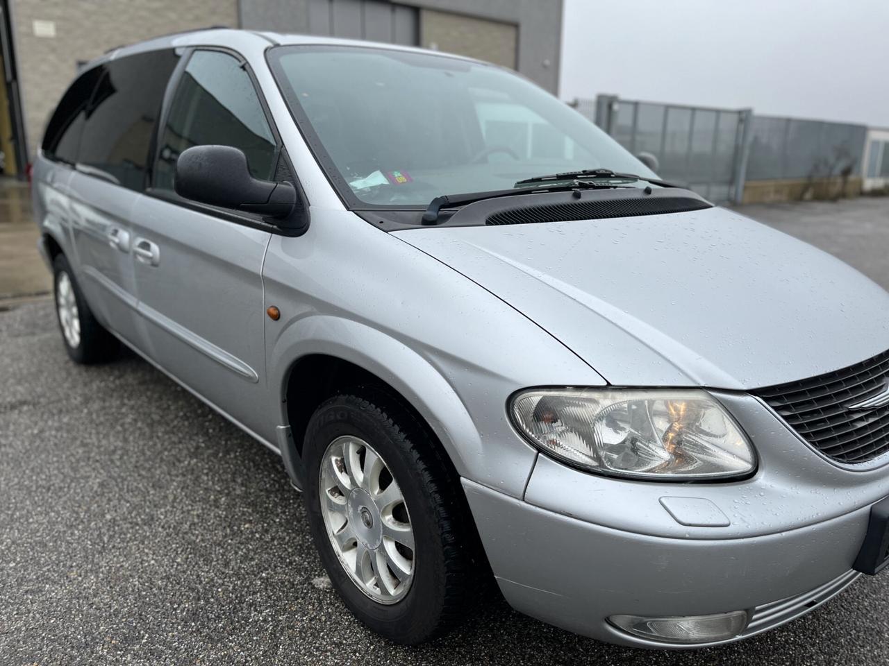 Chrysler Voyager Grand Voyager 2.5 CRD cat Limited 7 POSTI