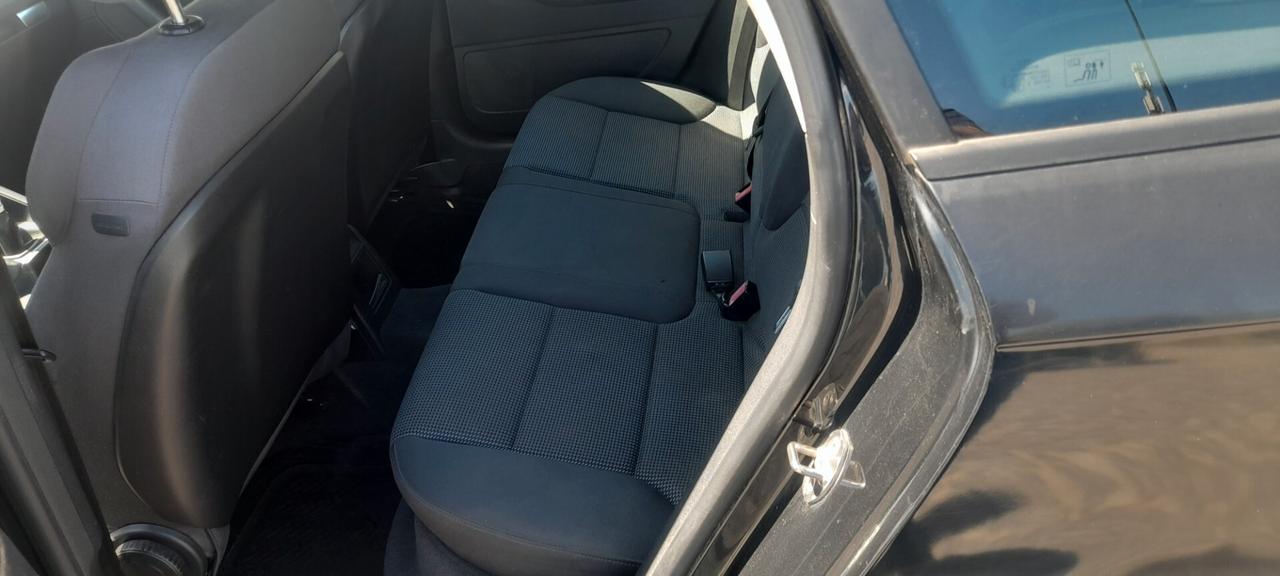 Audi A3 SPB 1.6 TDI 105 CV CR Ambition