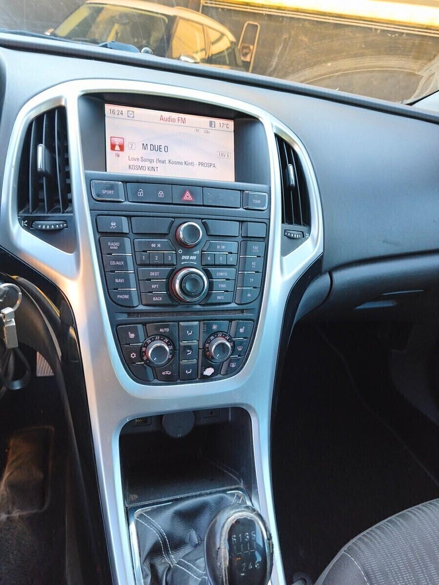 Opel Astra 1.6 115CV Sports Tourer Cosmo