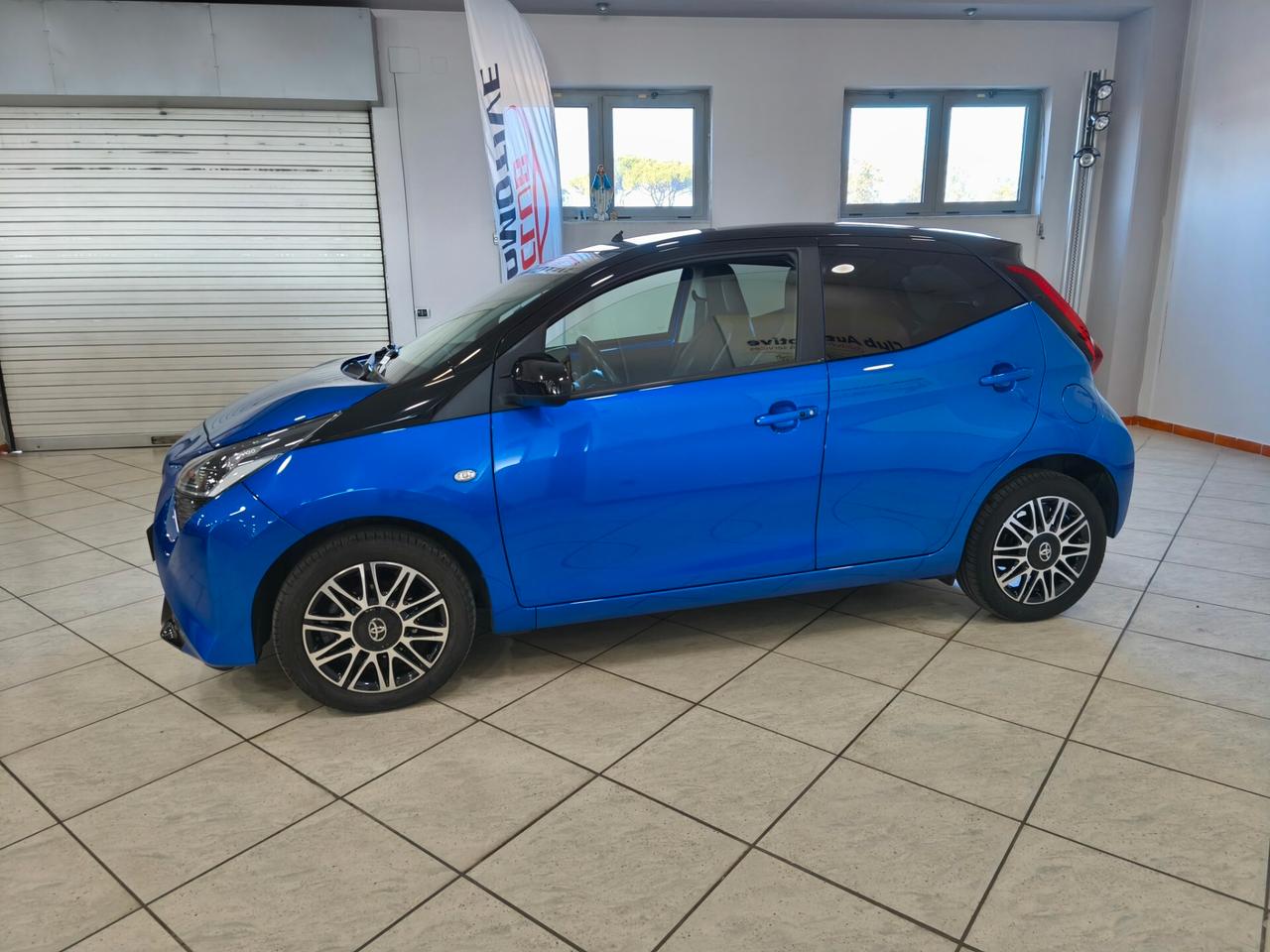 Toyota Aygo Connect 1.0 VVT-i 72 CV 5 porte x-clusiv MMT