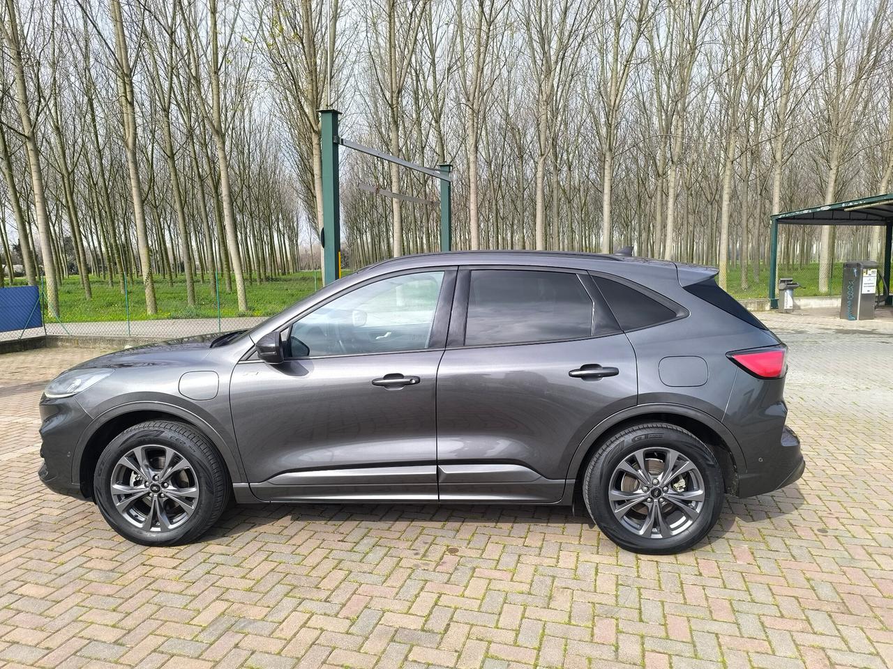 Ford Kuga 2.5 Plug In Hybrid 225 CV CVT 2WD ST-Line Design