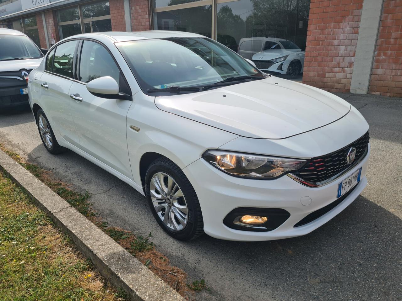 Fiat Tipo 1.6 dct e-torq 4 porte Lounge