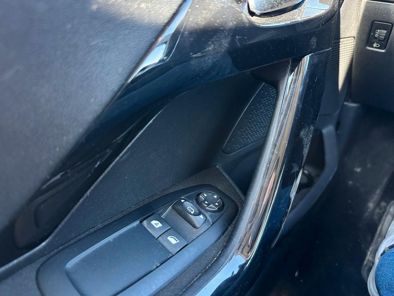 Peugeot 208 BlueHDi 75