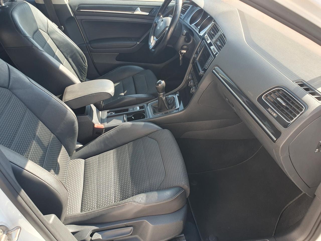 Volkswagen Golf 1.6 TDI 110 CV Highline Neop 2016