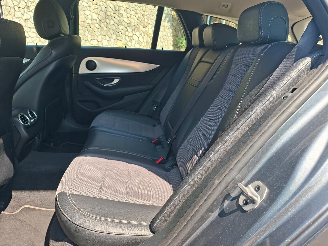 Mercedes-Benz E 220 ALL-TERRAIN 4MATIC
