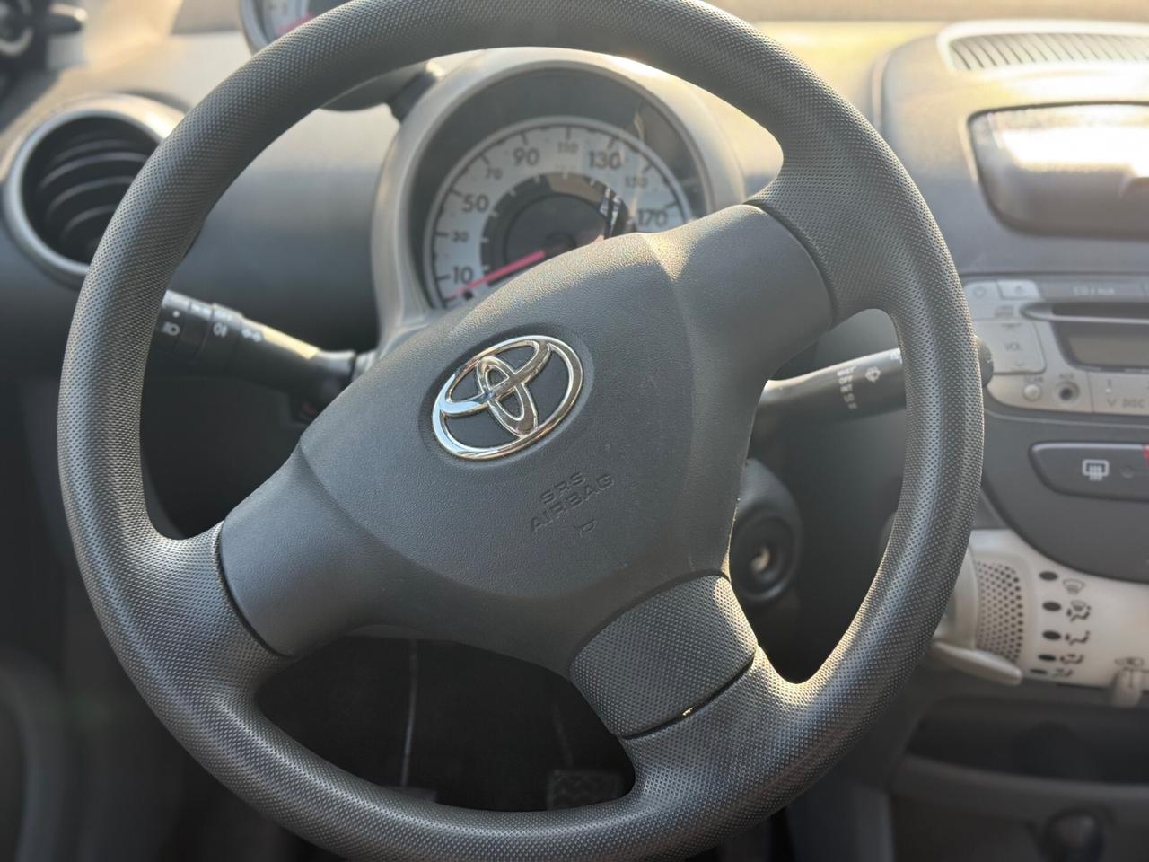 Toyota Aygo 1.0 5 porte Active + GARANTITA