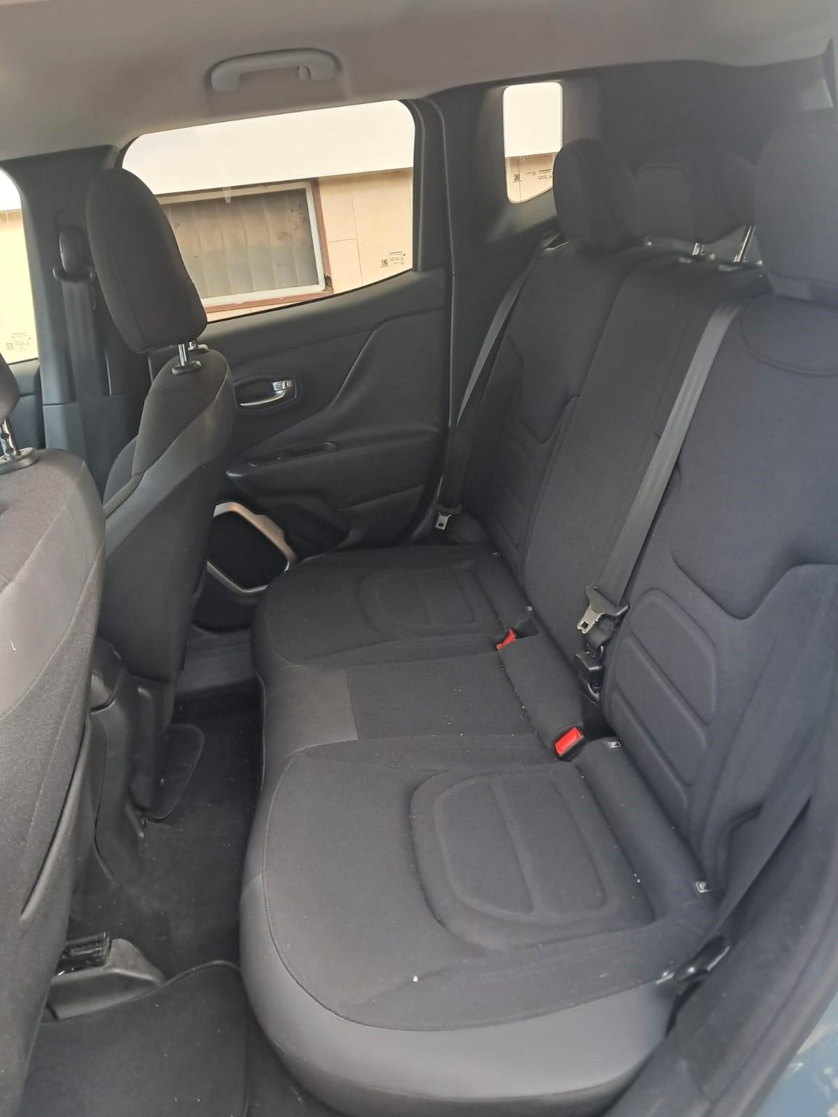 Jeep Renegade 1.6 Mjt 120 CV (eseguito tagliando completo con distribuzione)