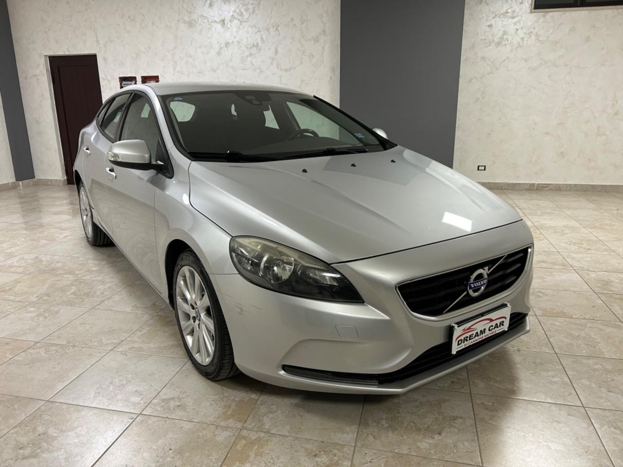 Volvo V40 D3