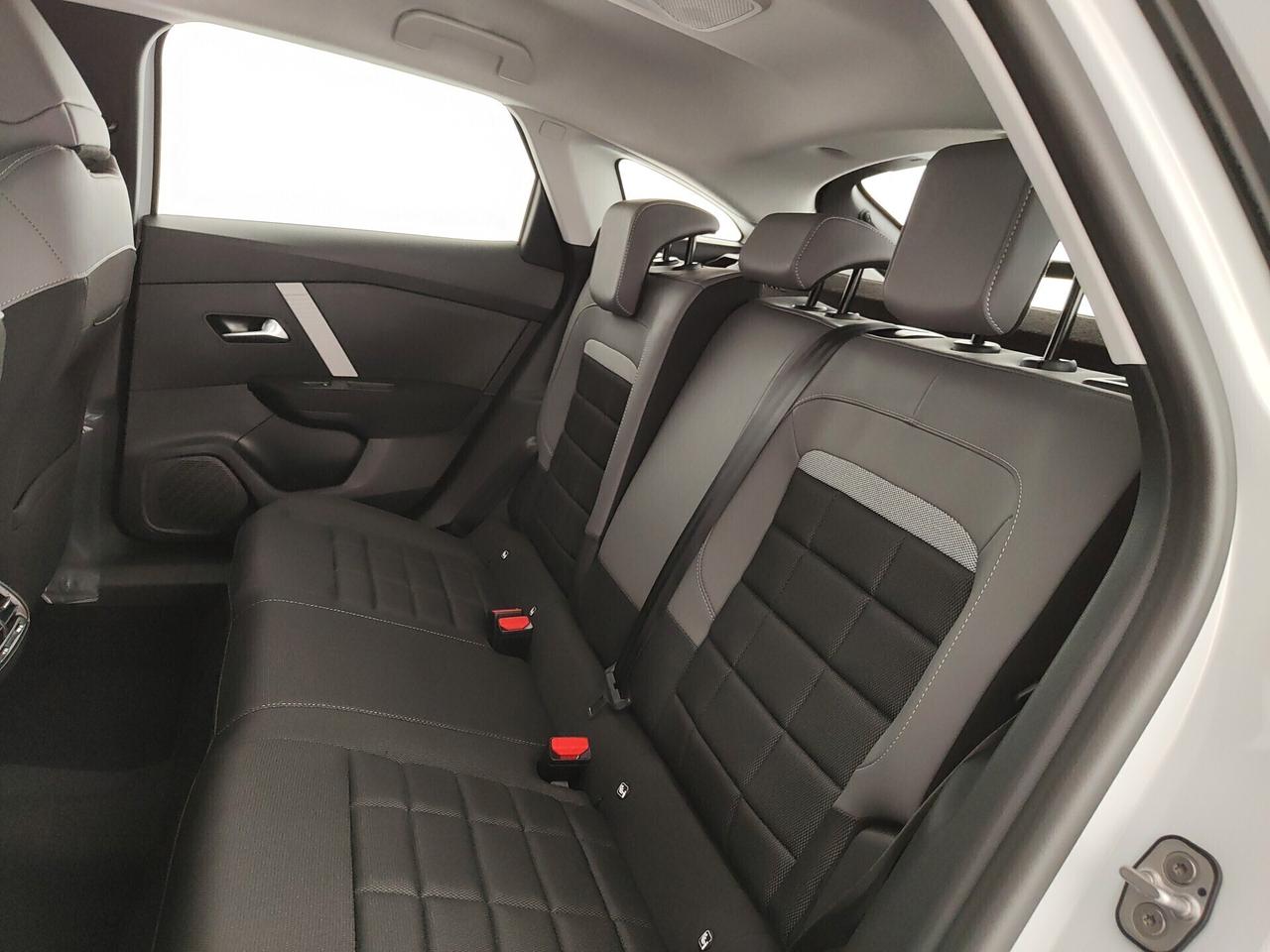 Citroen C4 Hybrid 136 e-DCS6 Plus