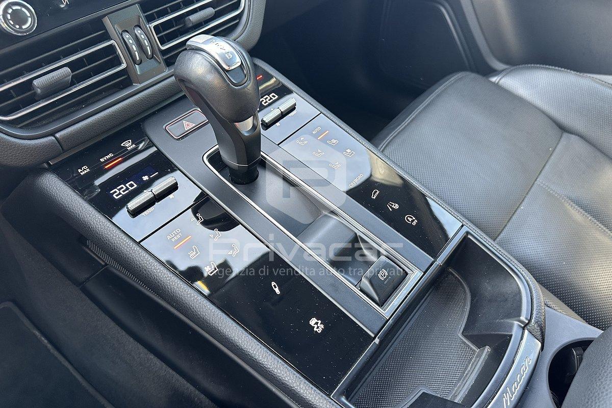 PORSCHE Macan 2.0