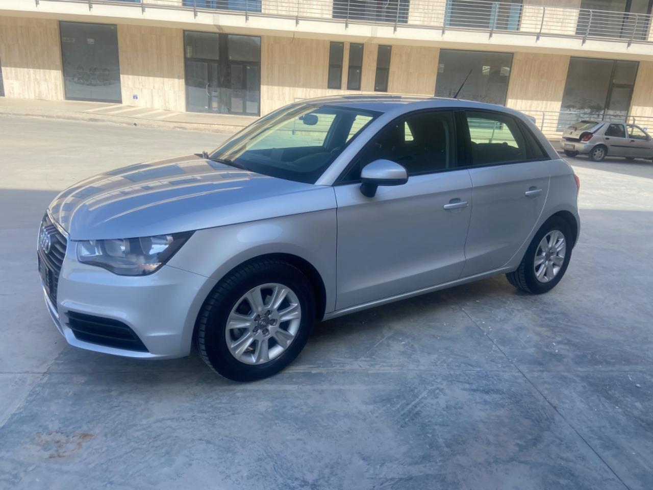 Audi A1 1.6 TDI 90 cv sportback 2014