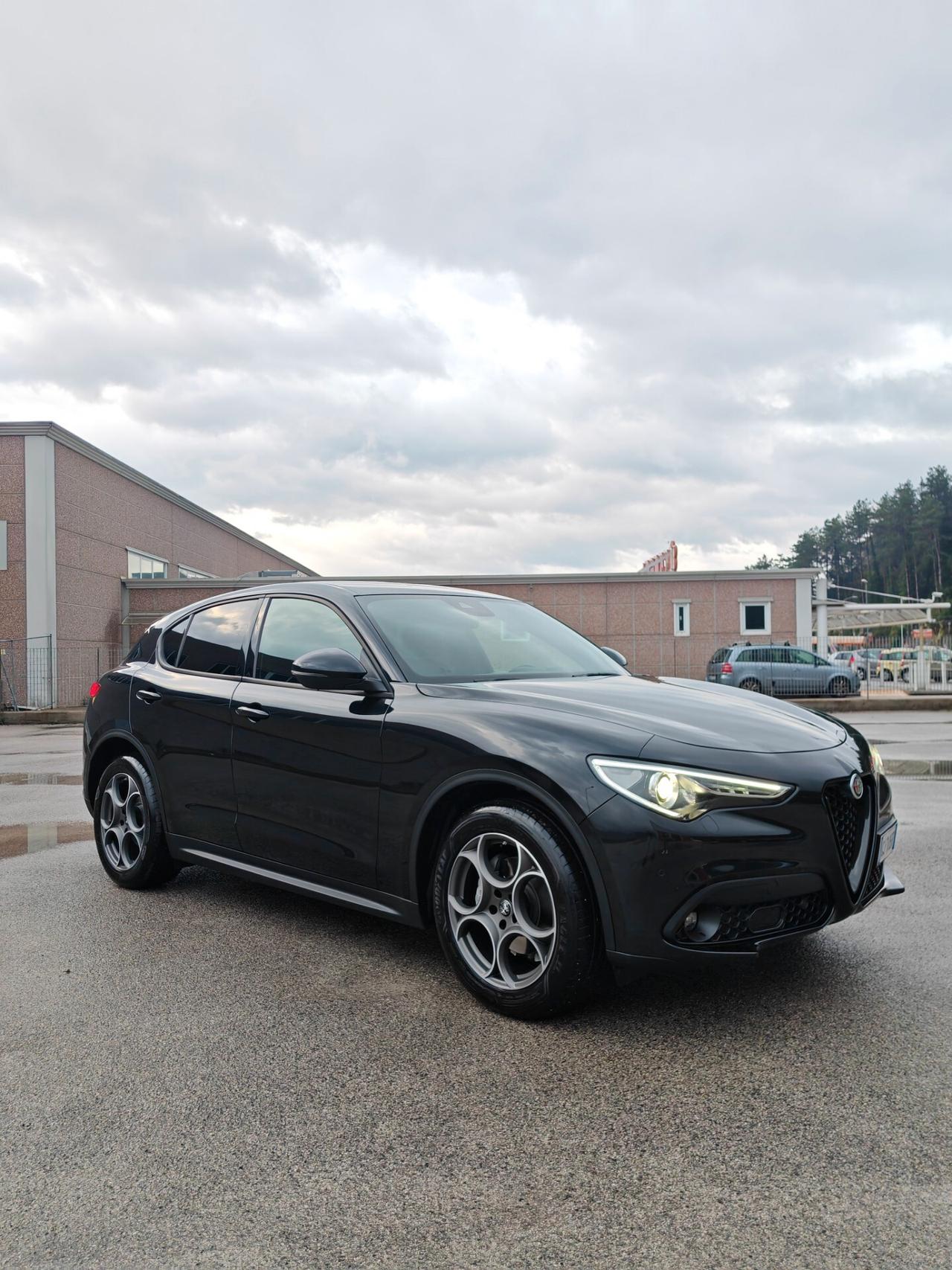 Alfa Romeo Stelvio 2.2 Turbodiesel 160 CV AT8 RWD Sprint