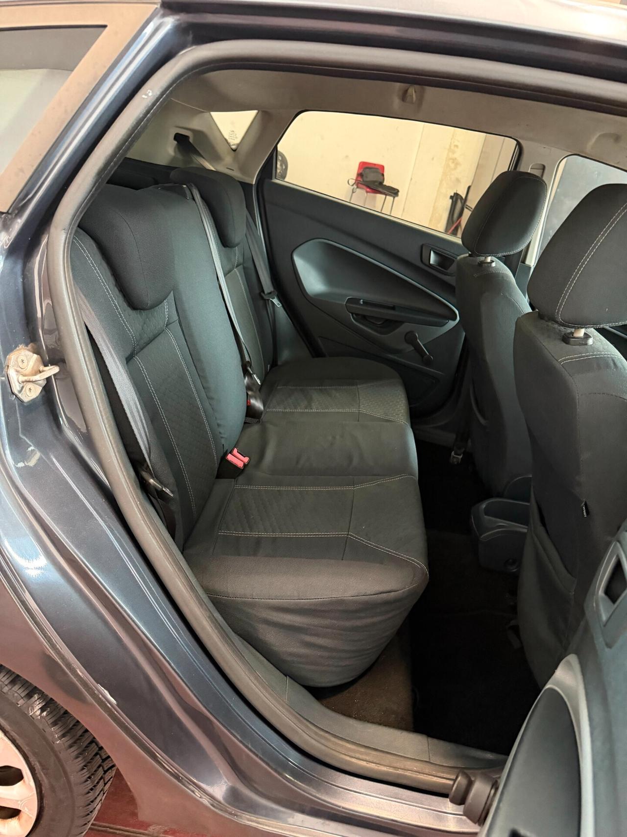 Ford Fiesta 1.4 5p BZ-GPL TITANIUM