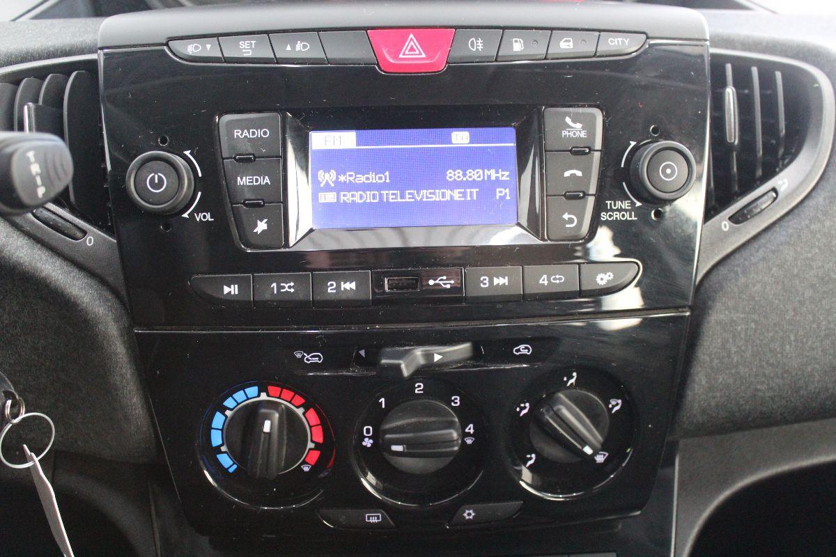 LANCIA - Ypsilon - 1.2 69 CV 5p. GPL Ecochic Ele.Bl