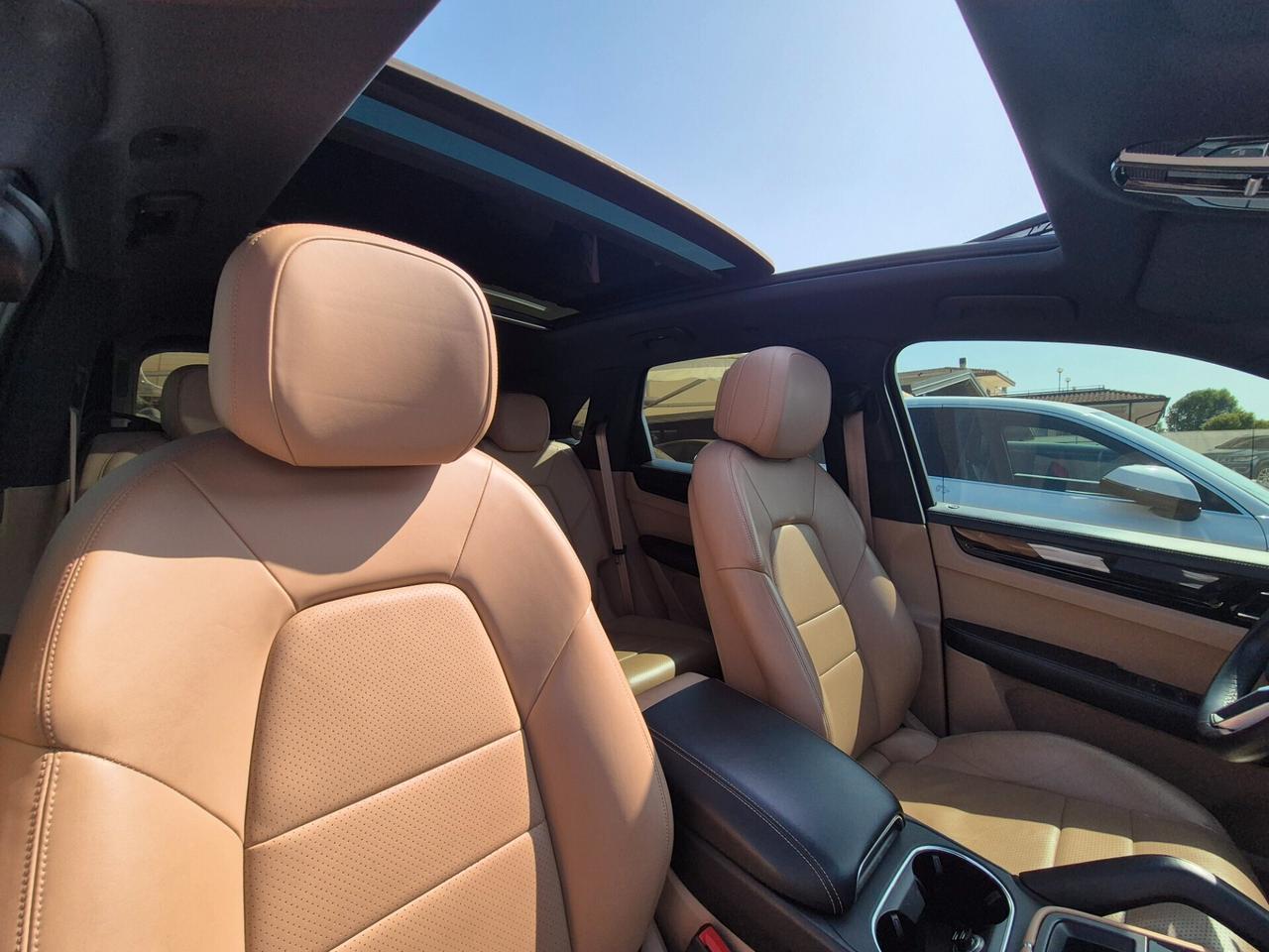 Porsche Cayenne 3.0 V6 - PRONTA CONSEGNA