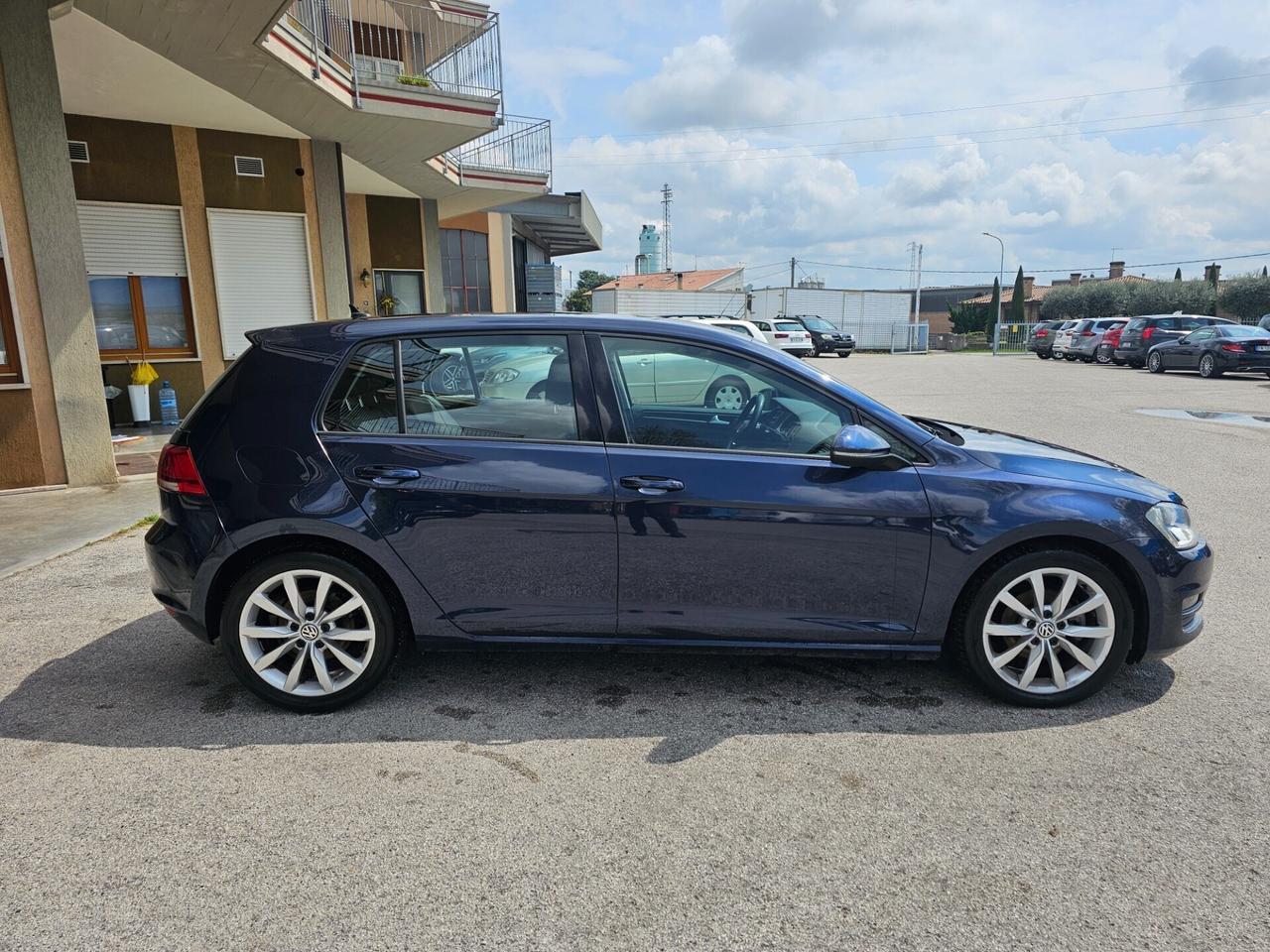 Volkswagen Golf 1.6 TDI DSG 5p. Highline