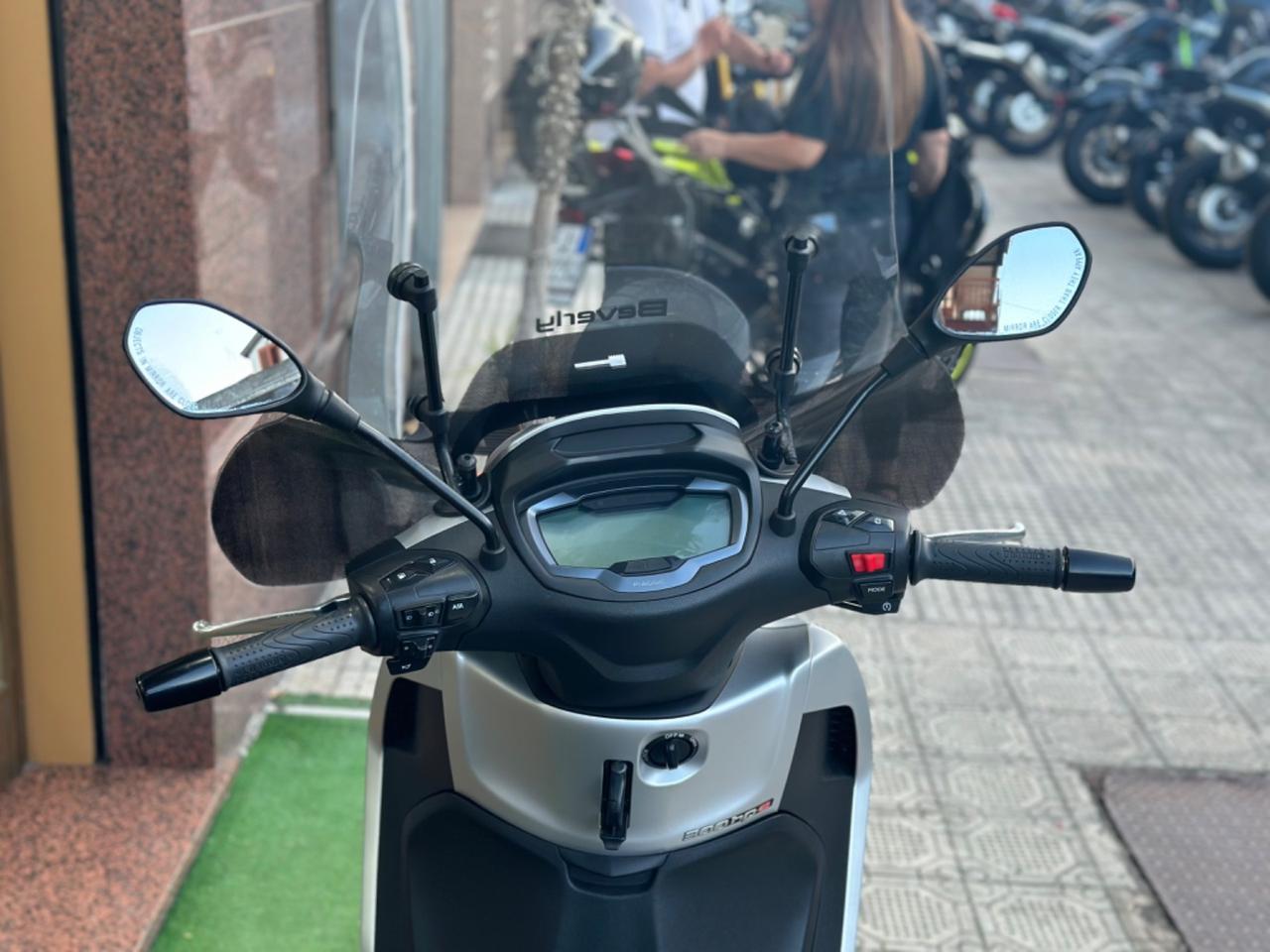 Piaggio Beverly 300 tuo a soli 42€ al mese!