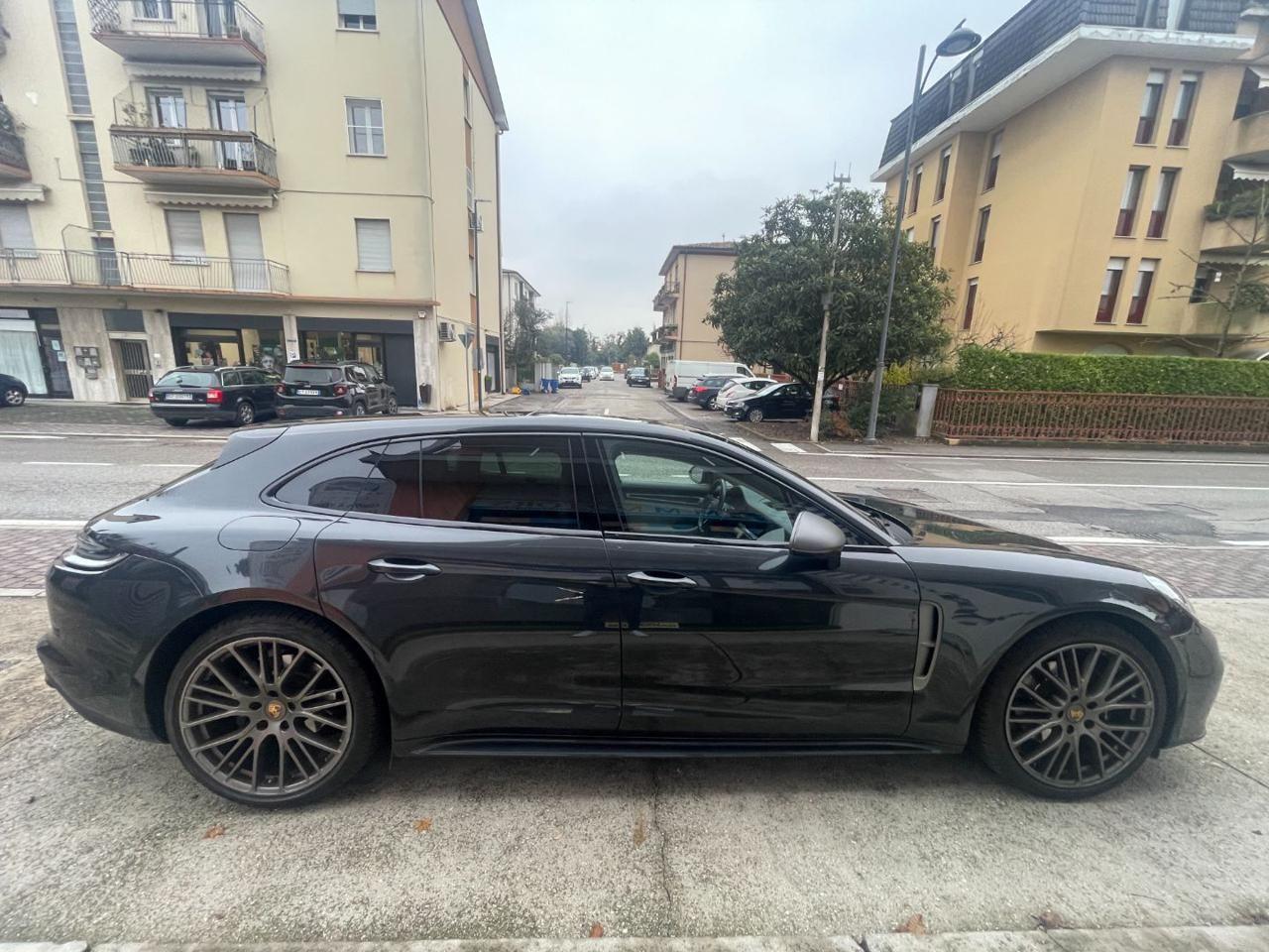 PORSCHE Panamera 2.9 4 Platinum Edition