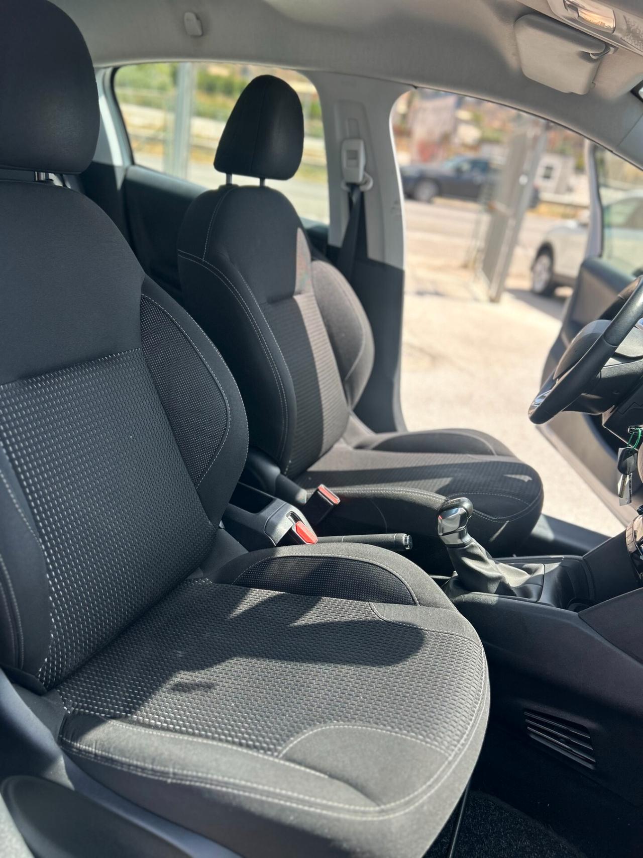 Peugeot 208 BlueHDi 100 5 porte Allure 2016