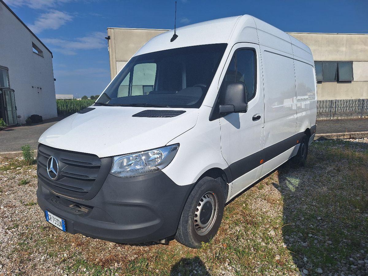 MERCEDES-BENZ Sprinter III 311 RWD 20 cdi F 3735 84kW 114 PS