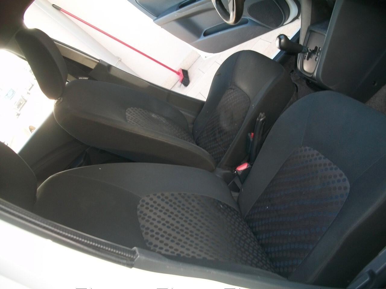 Suzuki Celerio 1.0 Style AUTOMATICA CC 1000 BENZINA SI NEOPATENTATI GARANZIA UN ANNO