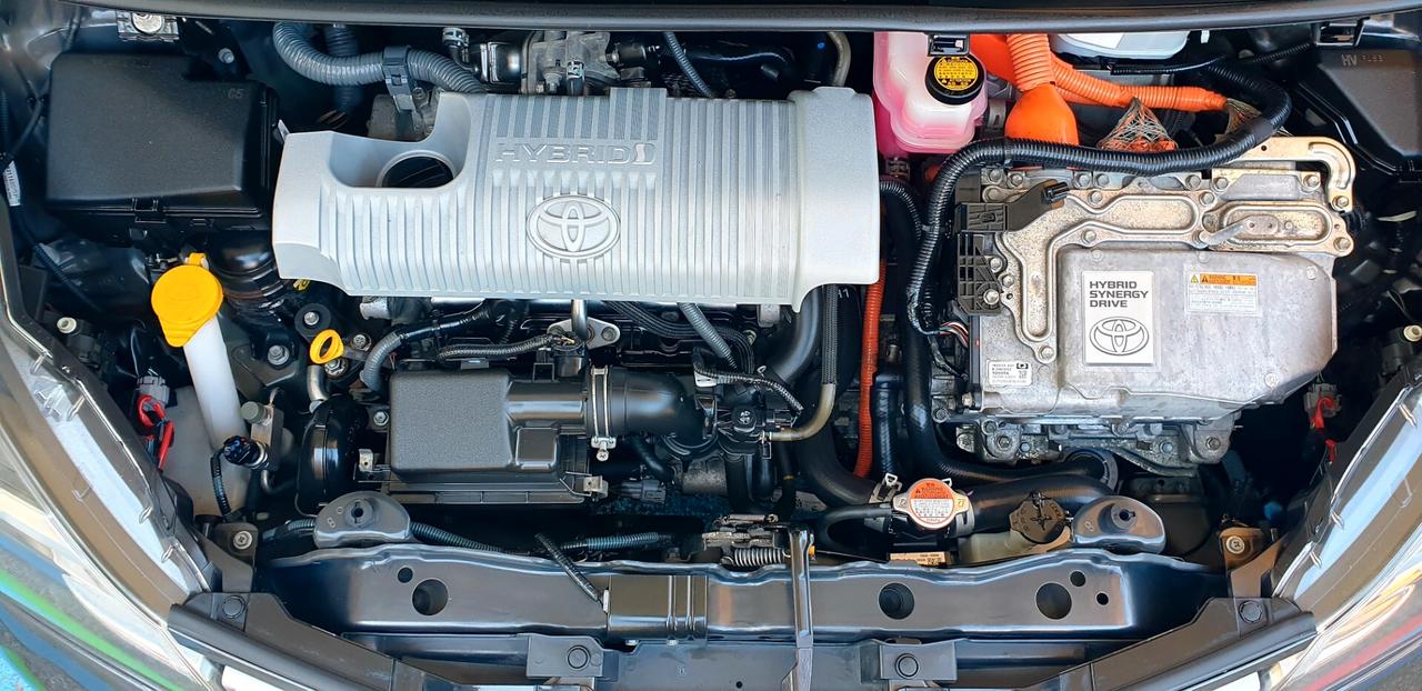 TOYOTA YARIS 1.5 BENZINA/IBRIDA GARANZIA DI CASA TOYOTA