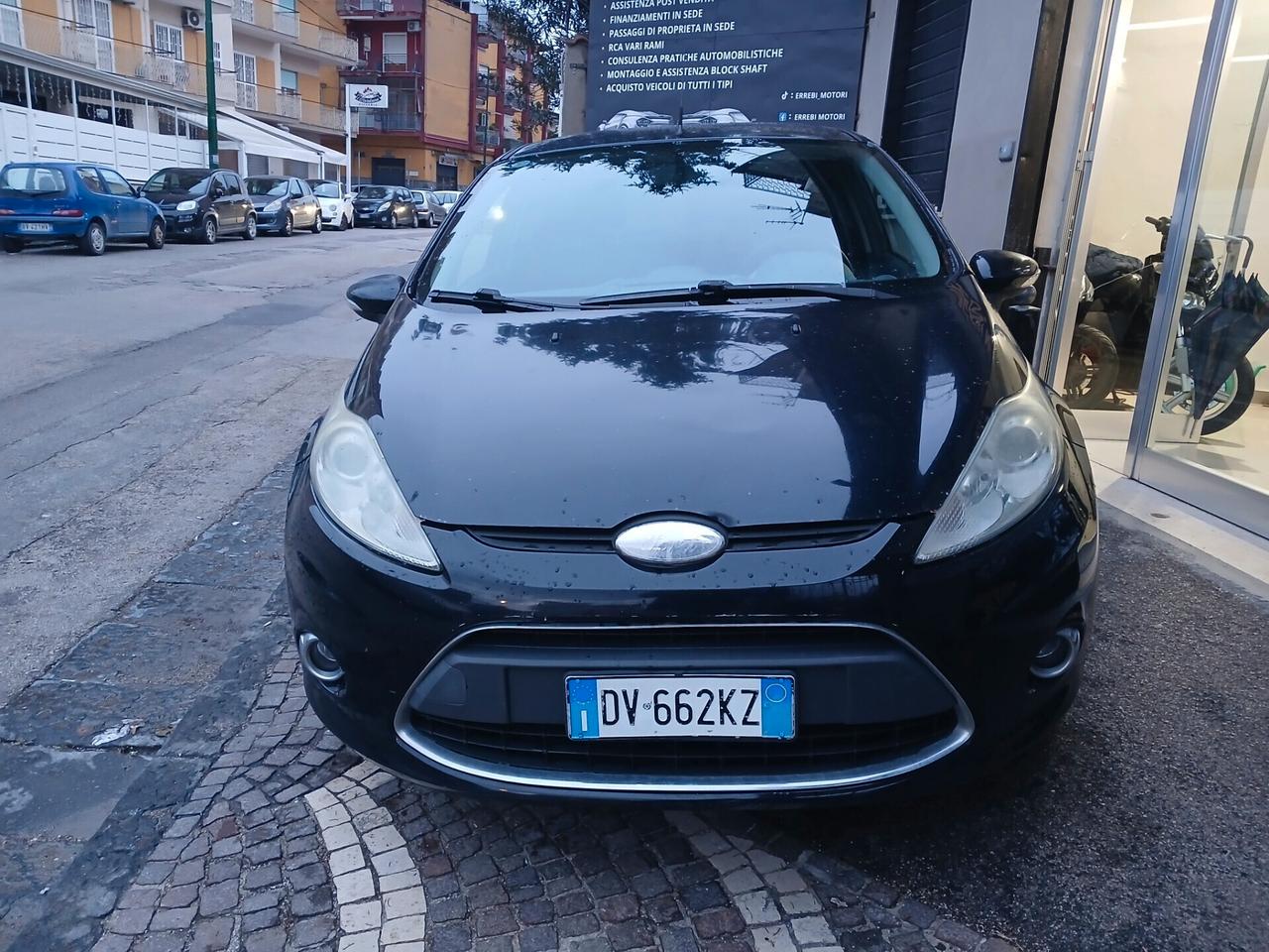 Ford Fiesta 1.2 5 porte Titanium