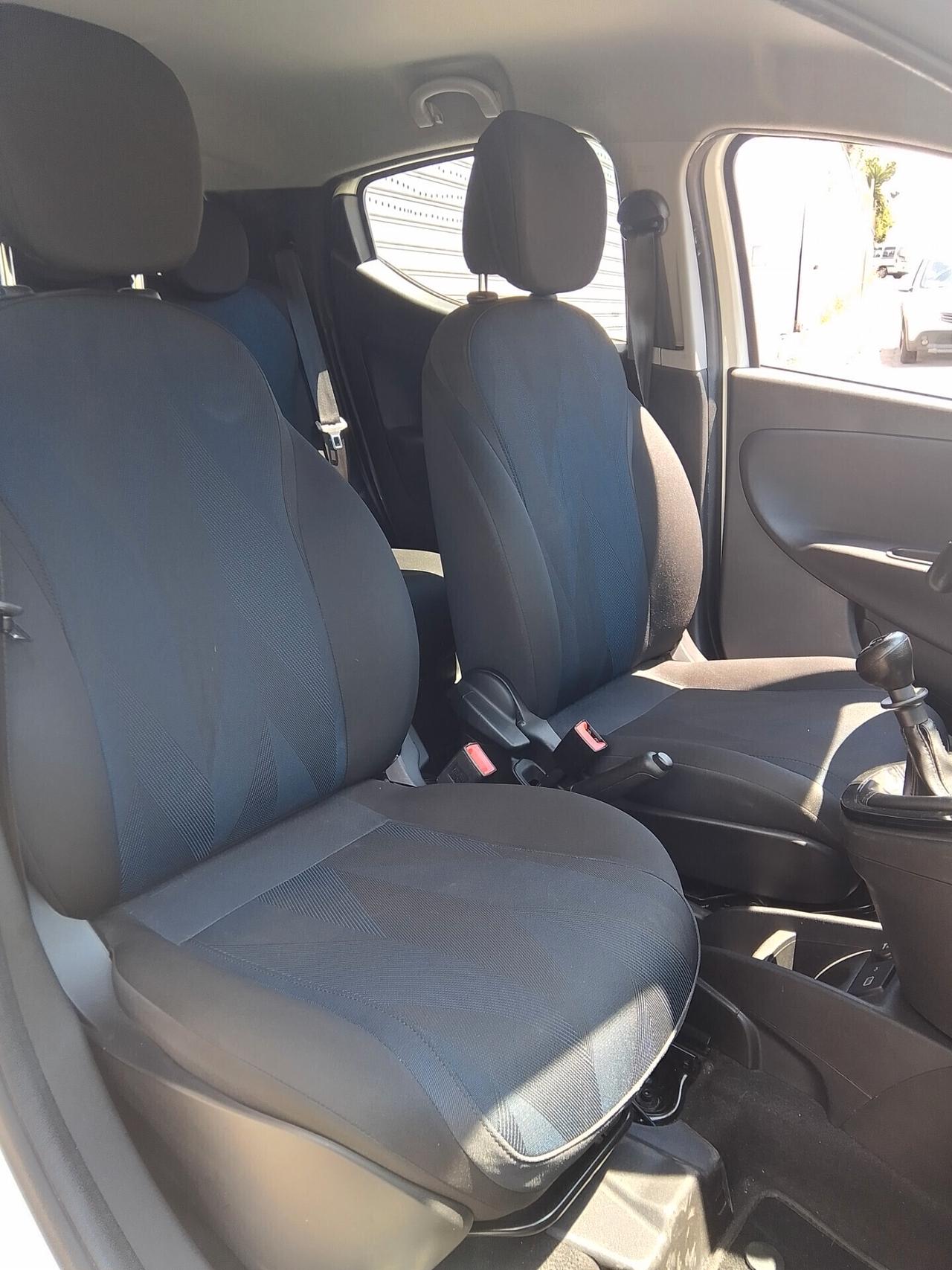 Lancia Ypsilon 1.2 69 CV 5 porte S&S Platinum